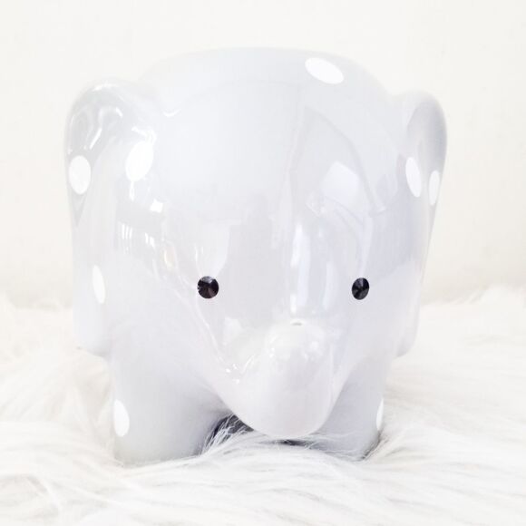 Elephant planter great for succulents - Picture 1 of 7